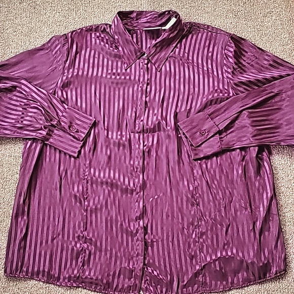 Button Up Shirt - Picture 4 of 16